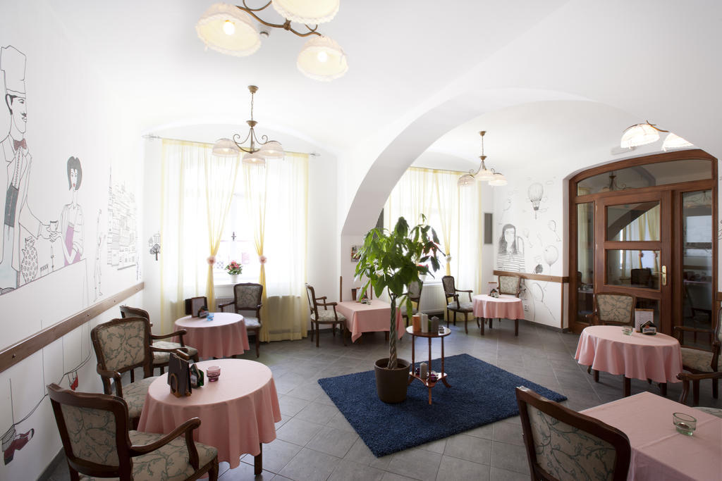 Eurowings Hotel Prag Exteriör bild