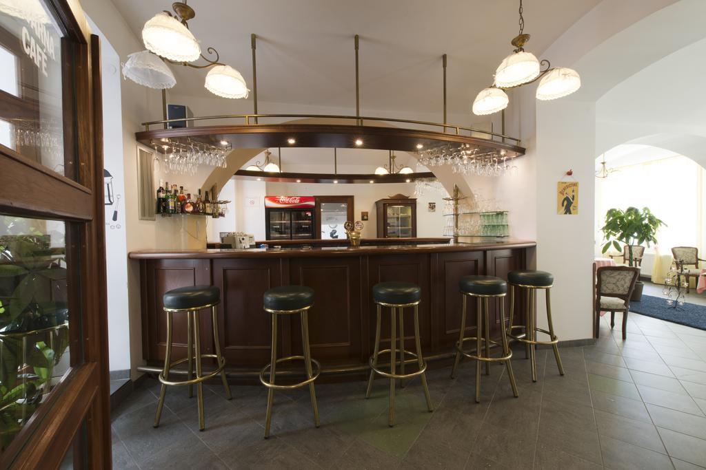 Eurowings Hotel Prag Exteriör bild