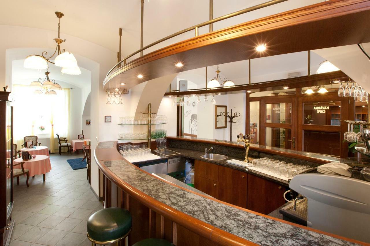 Eurowings Hotel Prag Exteriör bild